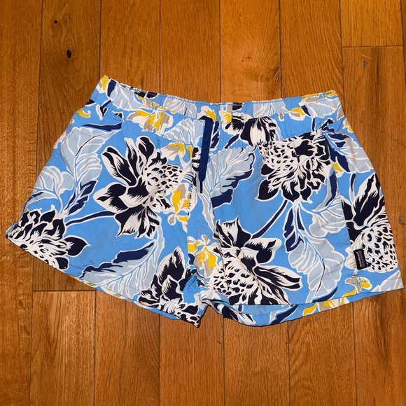 Patagonia Women's Barely Baggies™ Shorts - 2½" - Picture 1 of 3
